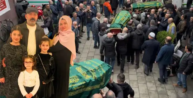 Rize, Strasbourg'da Hayatını Kaybeden Kız Kardeşlere Veda Ediyor