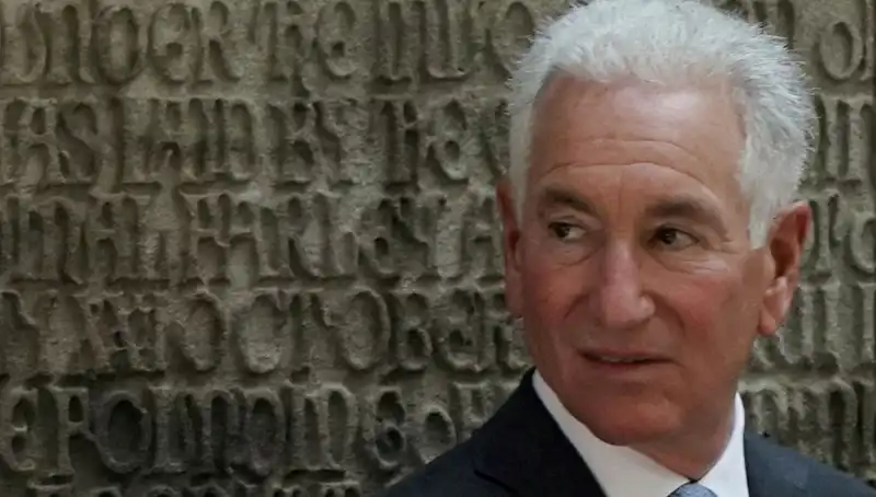 ABD Senatosu, Trump'ın Düşünceli Düğün Yıldızına Destek Verdi