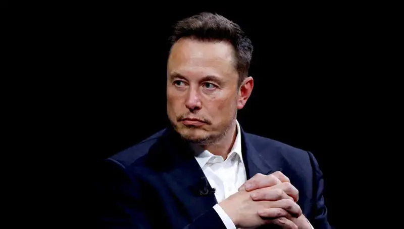 Musk'ın Çarpıcı Açıklaması: "Robotlar Cerrahları Geçecek, 2030’a Hazırlanın!"