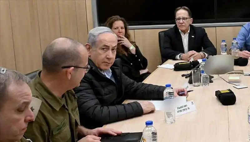 İsrail'de Netanyahu İstihbarat Kararıyla Gerilimi Tırmandırdı