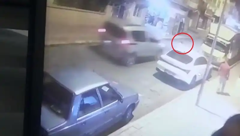 Yola Fırlayan Çocuğa Araç Çarptı: Korkutan Kaza ve Sonrası