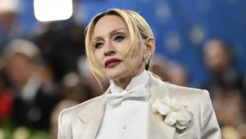 Madonna’nın Diyeti: Kanserle Mücadelede Yeni Bir Umut mu?