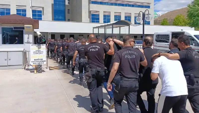 Ankara'da Tehdit ve Haraç Çetesi Çökertildi: Suç Şebekesinde Avukatlar da Yer Alıyor