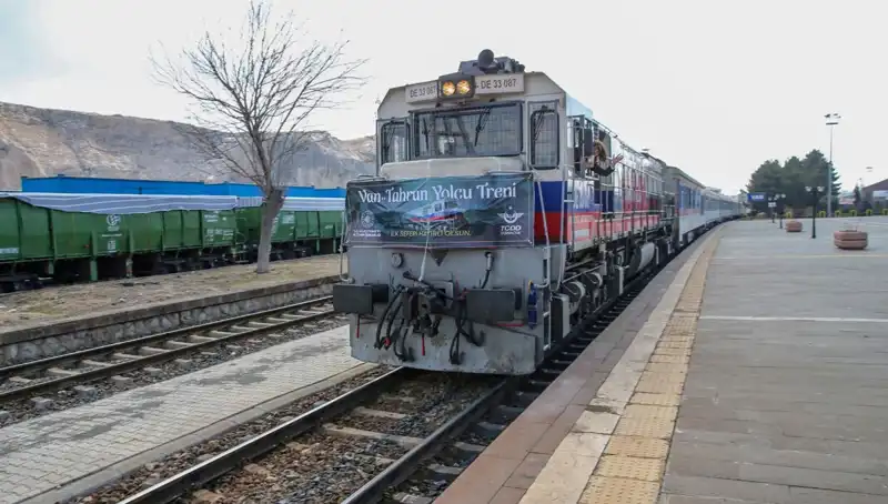 Van-Tahran Tren Seferleri Başladı: Yeni Dönem Başlıyor!