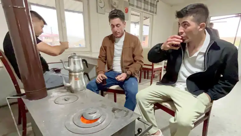 Temmuz Ayında Sobayı Yakan İl: Hava Sıcaklığı 0 Dereceyi Görüyor!