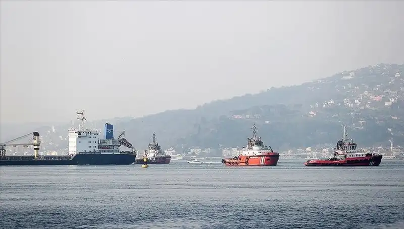İstanbul Boğazı'nda Gemi Trafiği Neden Askıya Alındı? Detaylar Burada!