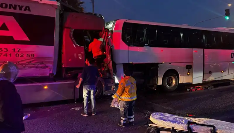 4 Araçlık Zincirleme Trafik Kazası: Hayatını Kaybeden 1 Kişi