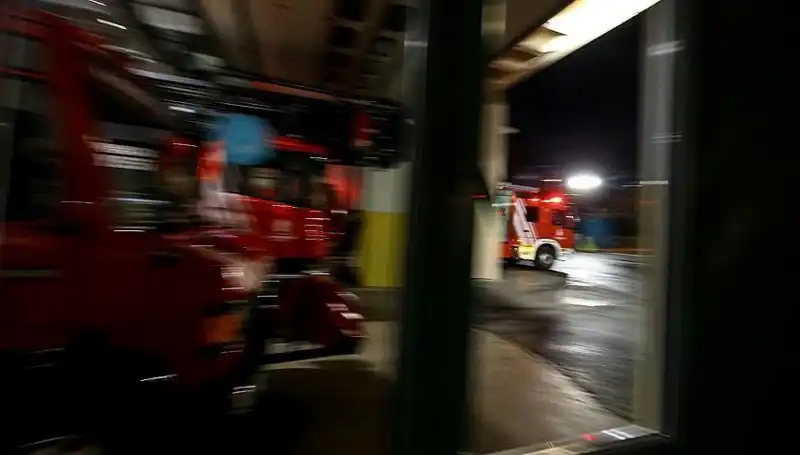 Konya'da Bir İş Yerinde Çıkan Yangın, 4 Kişiyi Dumandan Etkiledi