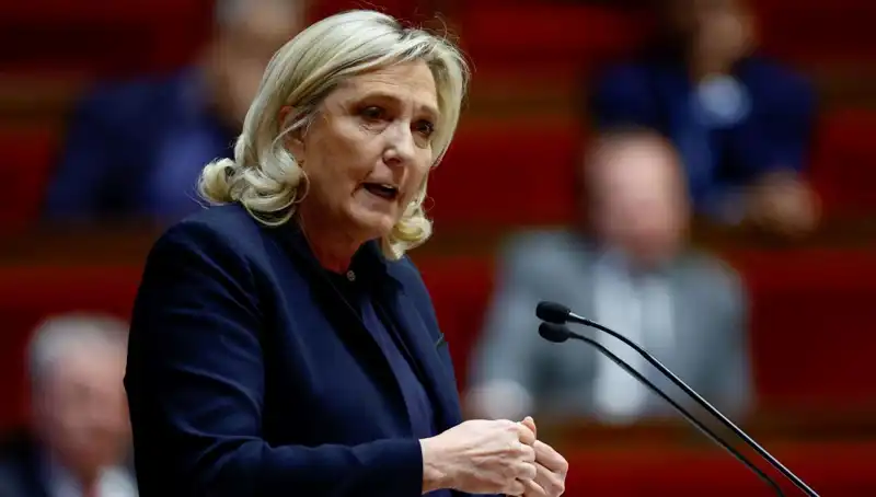 Le Pen'in Geleceği Tehlikede: Suçlu Bulunursa Adaylığı Sona Erebilir