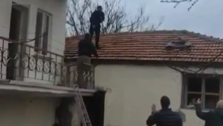 Polis Çatıda Kıstırdı: Şüphelinin Dramı ve İfadesi Ortaya Çıktı