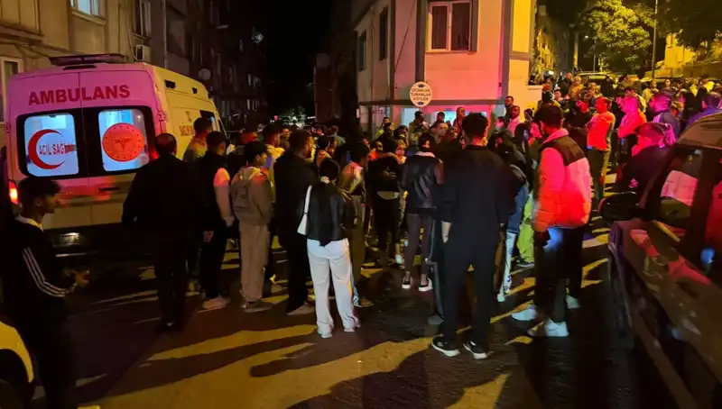 Balıkesir’de Sokakta Kanlı Kavga! Sopalar ve Kesici Aletler Kullanıldı