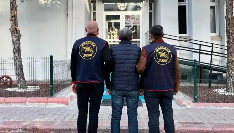MİT TIR'larının Durdurulmasında Kriti Rol Oynayan Emniyet Müdürü Firari FETÖ'cü Yakalandı