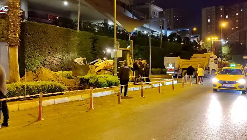 AVM'lerde Doğalgaz Paniği: Alışveriş Keyfi Tehlikeye Girdi