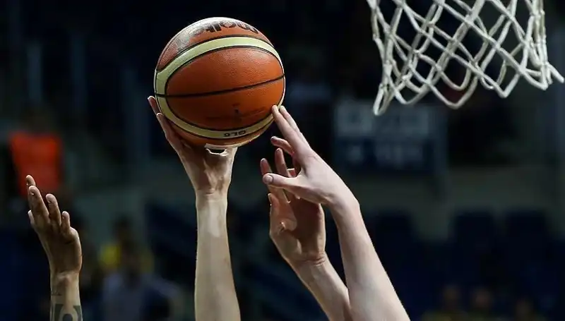 Kadın Basketbolunda Fenerbahçe-Beşiktaş Yarı Final Serisi Tüm Hızıyla Başlıyor!