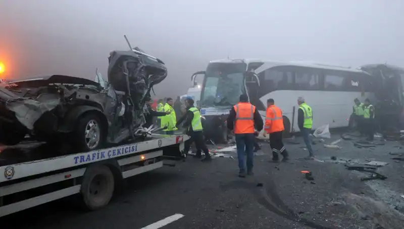 Sakarya'da 11 Kişinin Hayatını Kaybetmesine Neden Olan Kazada Üçüncü Duruşma Başladı