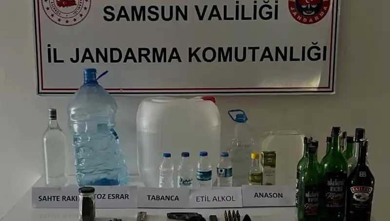 Samsun’da Sahte İçki Operasyonunda Litrelerce Kaçak İçki Ele Geçirildi