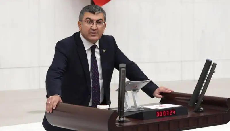 Hasan Ekici Gelecek Partisi'nden Neden İstifa Etti? Tüm Detaylar Burada!