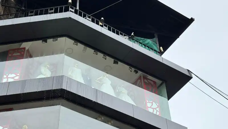 Giyim Mağazasında Patlayan Yangın: Alışveriş Keyfi Korkuya Dönüştü