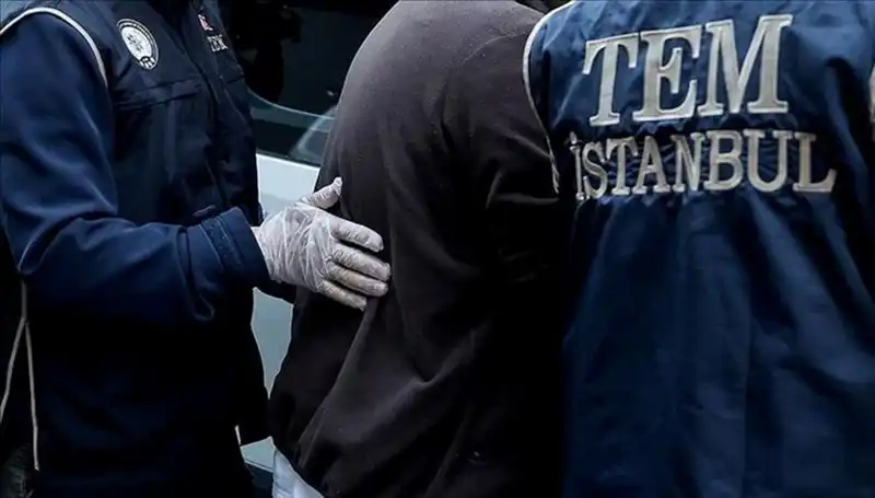 İstanbul'da DHKP-C Operasyonu: 35 Kişi Gözaltında, Eski Başkan Şükrü Genç de Listede