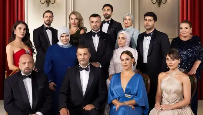 Kızılcık Şerbeti Yeni Sezonuyla Geri Dönüyor: İlk Bölüm Tarihi Açıklandı