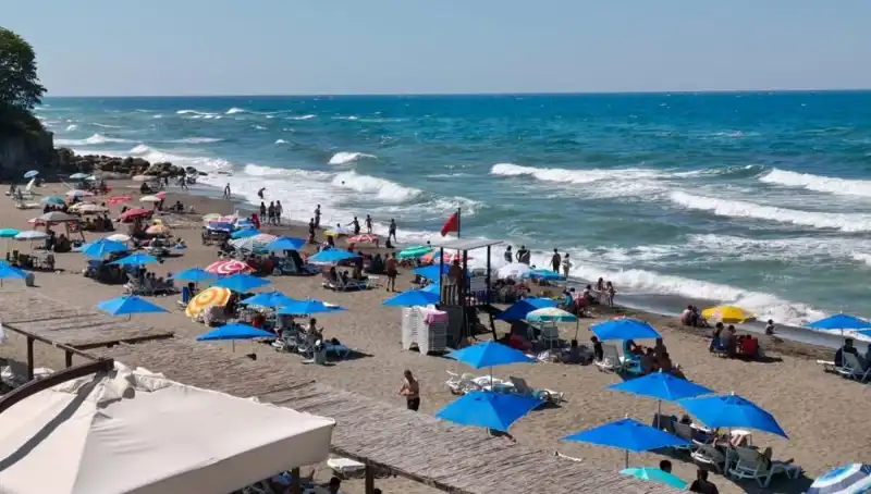 Akçakoca'da Denizde Yasak Ne Anlama Geliyor?